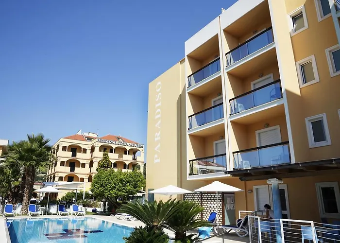 Resort: Hotel Paradiso