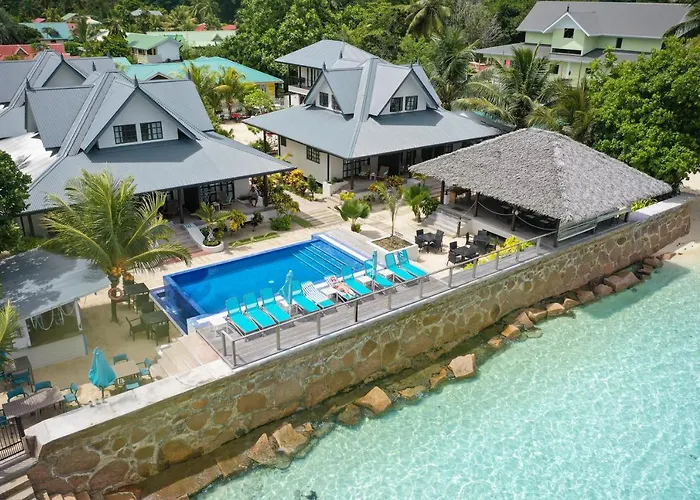 Le Nautique Waterfront