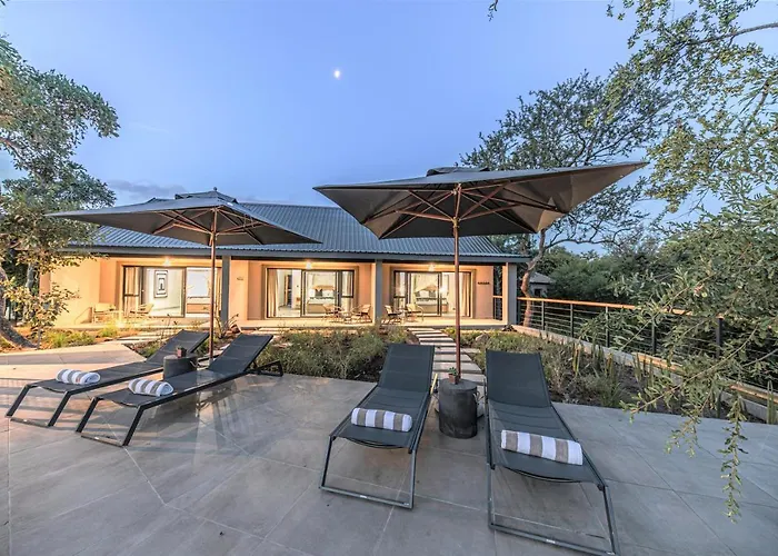 Little Kubu Lodge