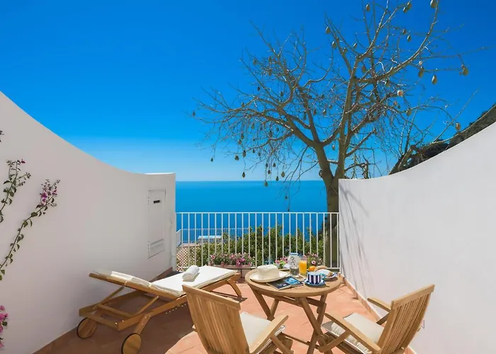 Pet Friendly hotel: Villa Fortuna