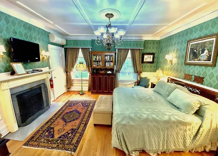 Romantic hotels Melange Inn