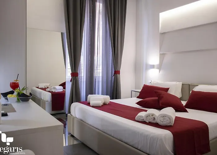 Hotel Jacuzzi: Megaris Luxury Suite Rooms