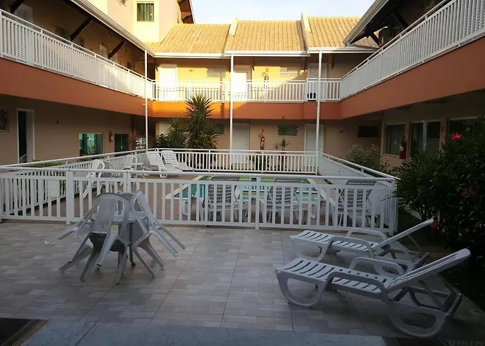 Hotel com jacuzzi: Pousada Peruíbe Ametista