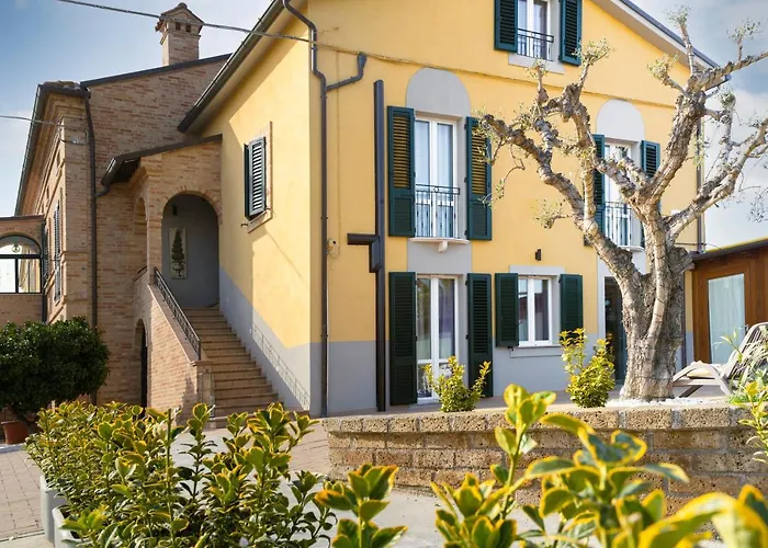 Hotel con piscina: La Locanda dei Cavalieri Country House