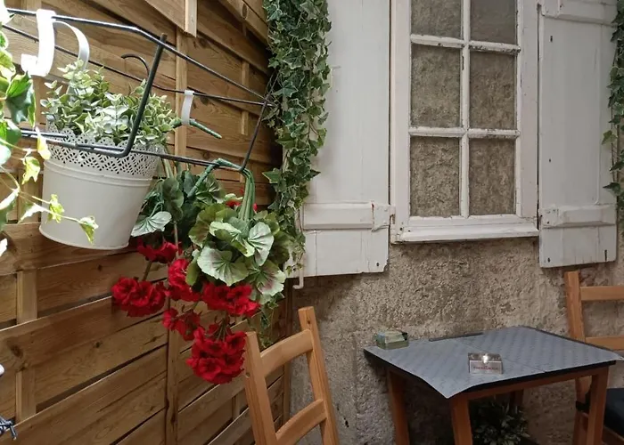 Albergue: Now Bastidor Jovial