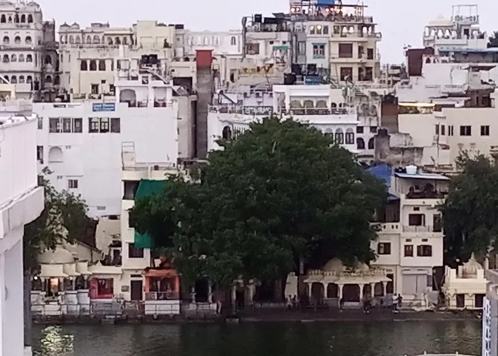 The Royal Lake View Villa