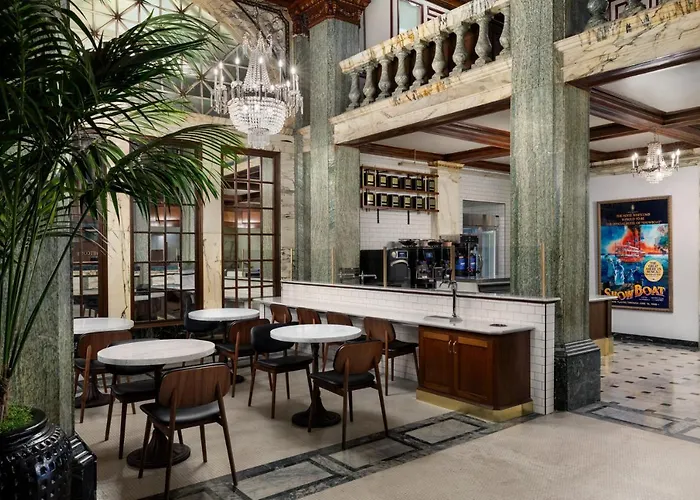 Resort: Hotel Whitcomb