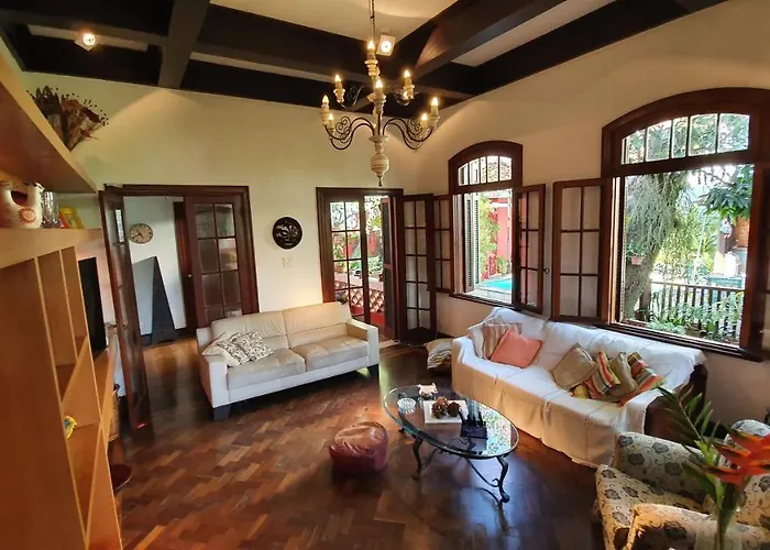 Hotel com parque aquático: Casa Vermelha