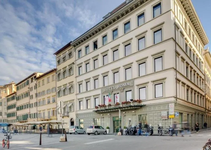 Luxury hotel only: Hotel Roma