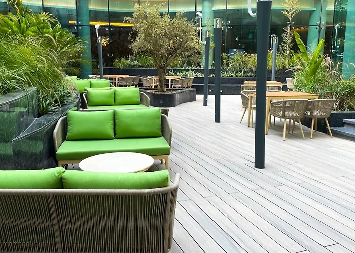 Hôtel de l'aéroport: Al Khoory Sky Garden Hotel