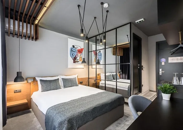 3-Sterne-Hotel: 7 Rooms Suites