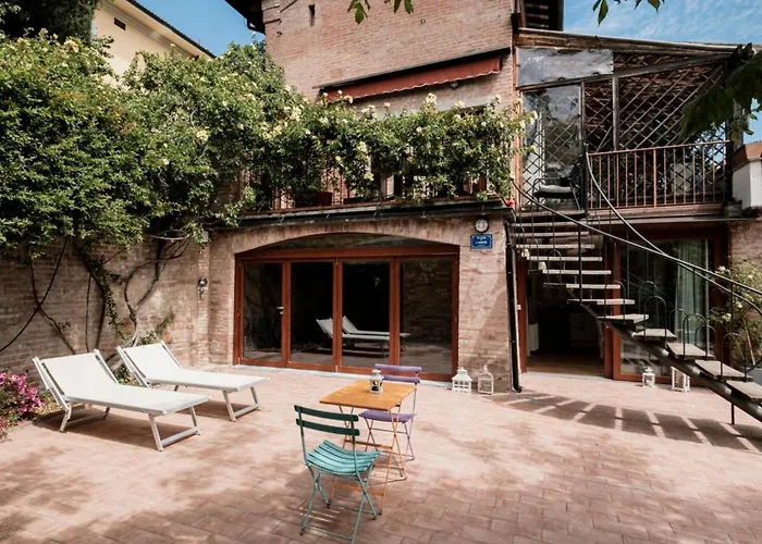 Hotel vicino al College: Accademia al Colle