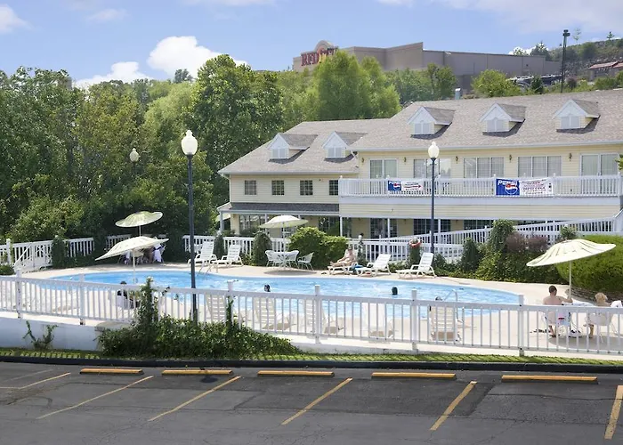 Honeysuckle Inn & Conference Center