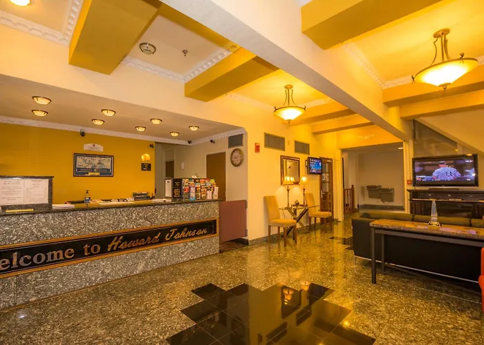 Pet Friendly hotel: Howard Johnson By Wyndham Oklahoma City Okc Airport, Fairgrounds, I40