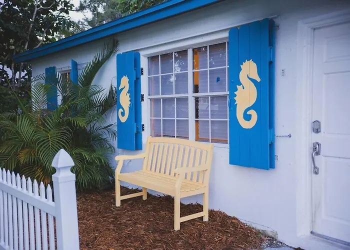 Charming Home, Minutes From The Beach
