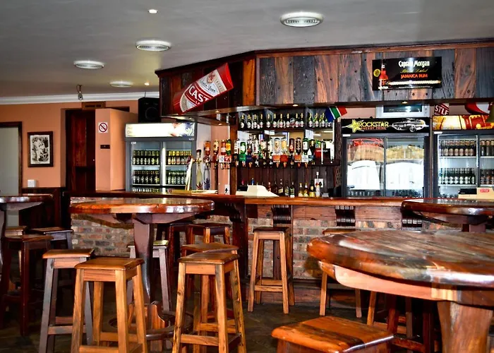 Hotel near College: Bluewaters Hotel
