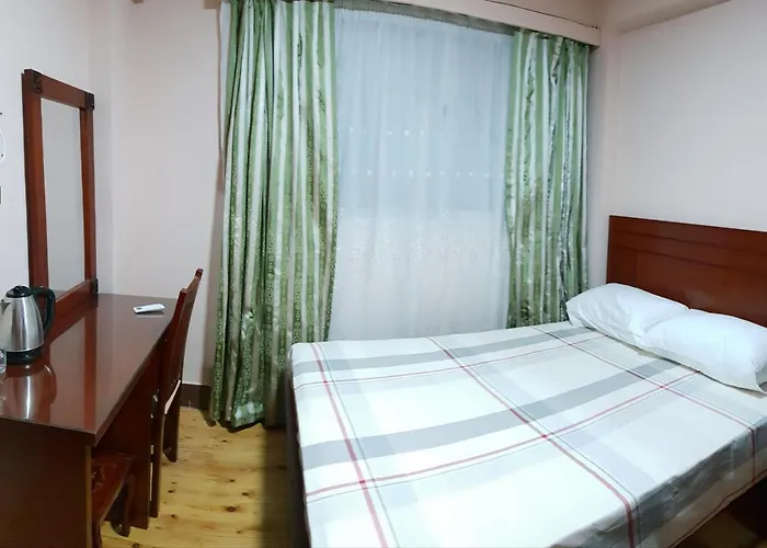 Cheap hotels Caesar House