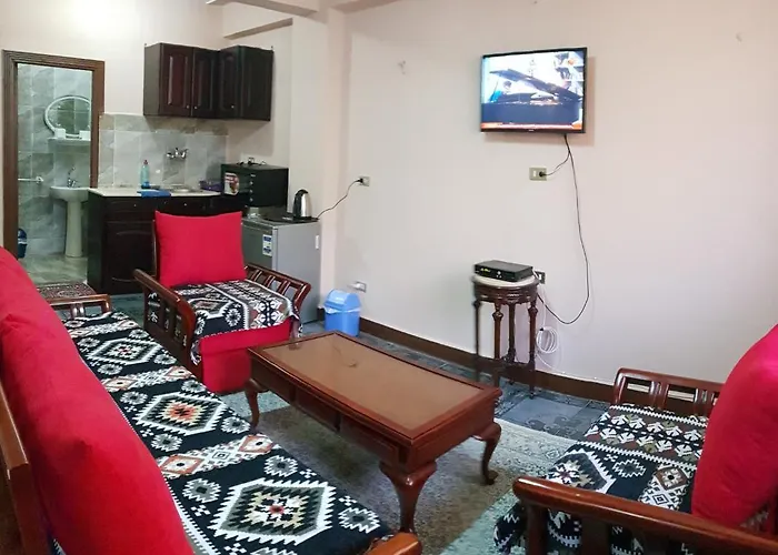 Cheap hotels Caesar House