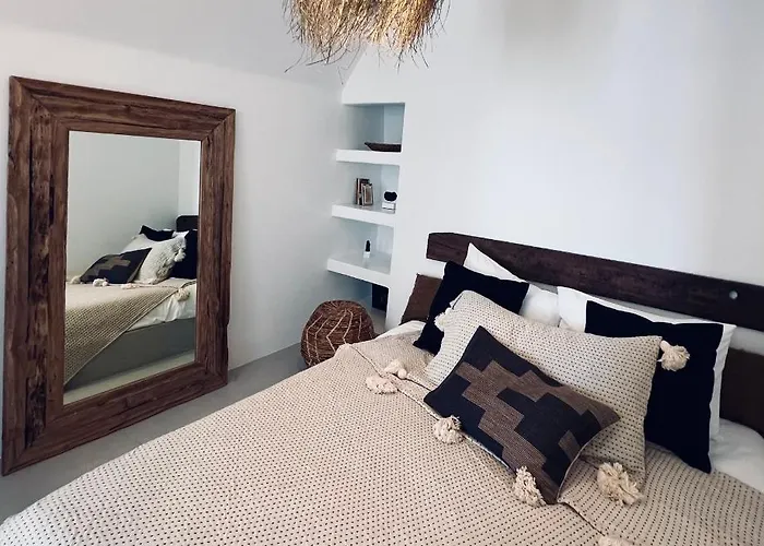 Delta Suites