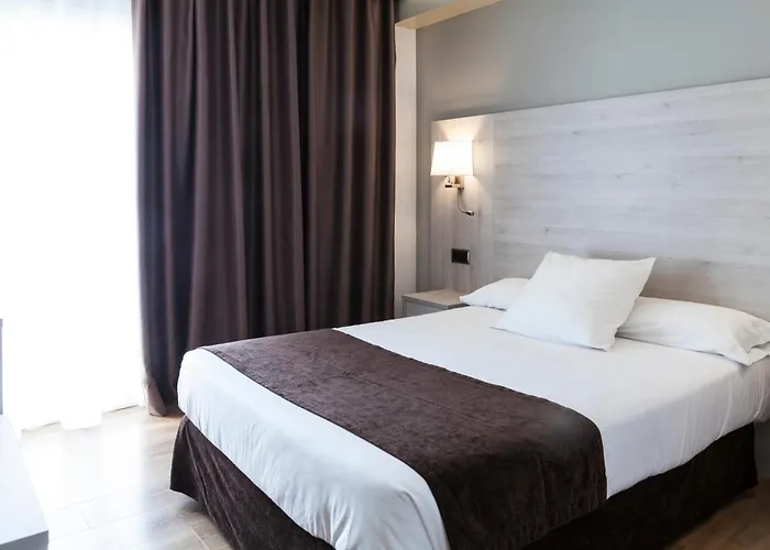 Hôtel Jacuzzi: Hotel Helios Lloret