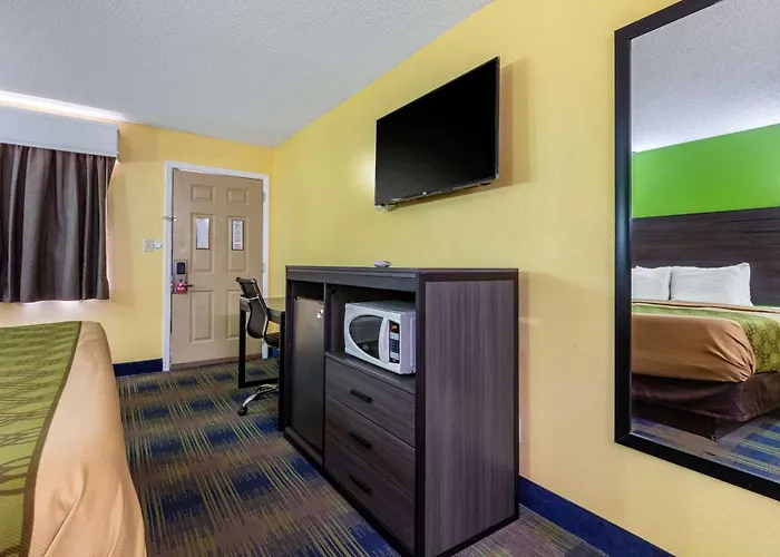 Econo Lodge Nashville Near Percy Priest Lake