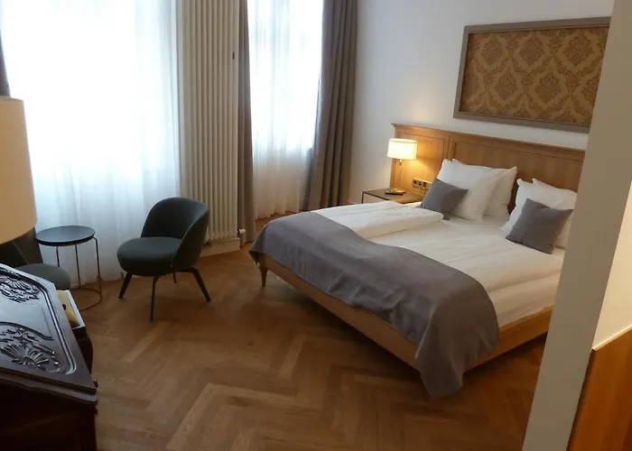 Günstiges Hotel: Hotel Lindenufer