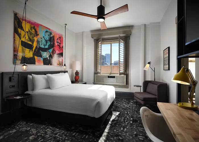  Barnes San Francisco, Tapestry Collection By Hilton