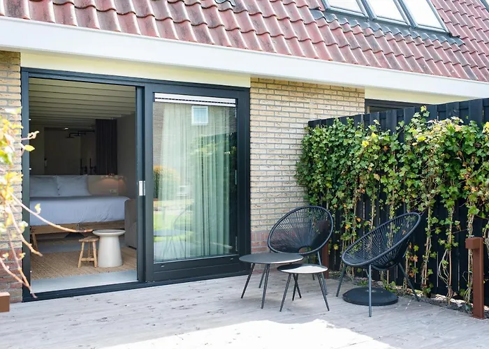 4 sterren hotel: Van Heeckeren Apartments&Suites Nes