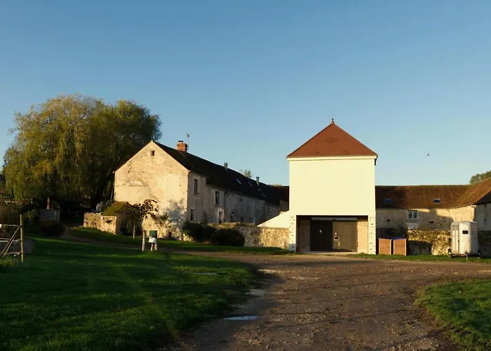 Hôtel de luxe: Ferme Historique Jean De La Fontaine et ses chambres d'hôtes Hammam-Spa - 4 étoiles