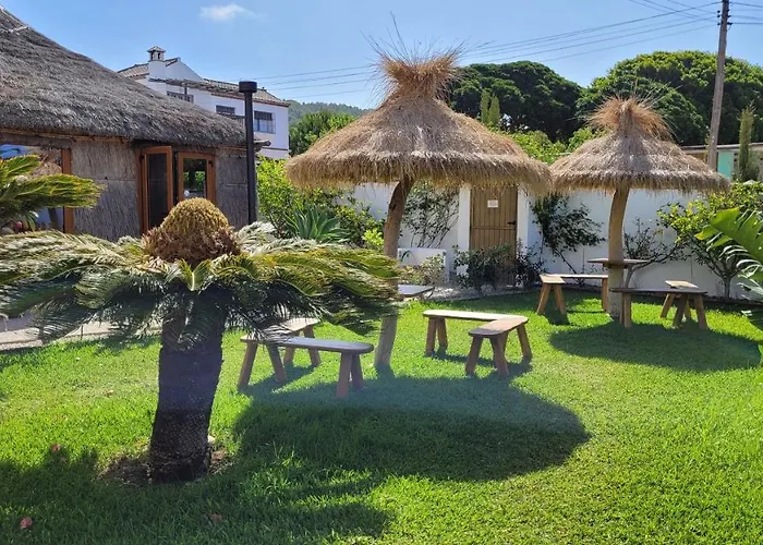 Hotel cerca del colegio: Hostal Casa Arco Iris (Playa)