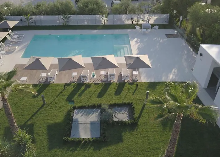 Hotel con piscina: La Locanda dei Cavalieri Country House