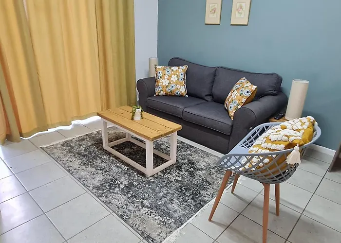 All Vacation Rentals Hide On 78