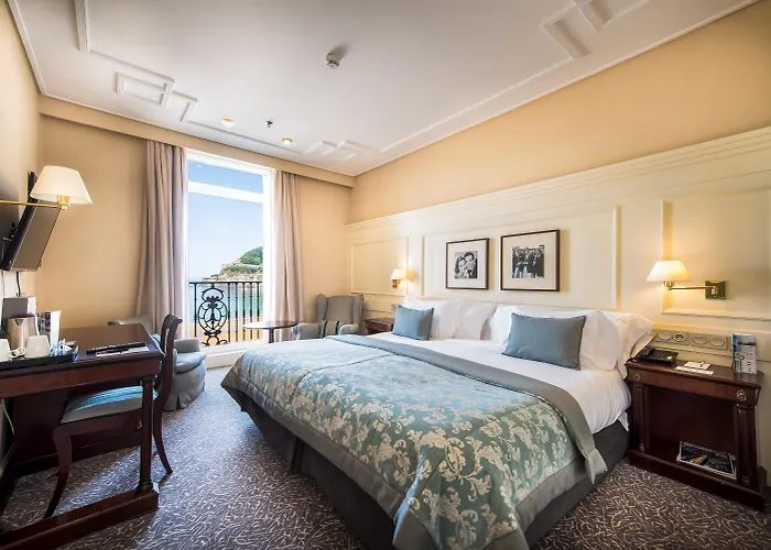 Hotel com vista: Hotel De Londres Y De Inglaterra