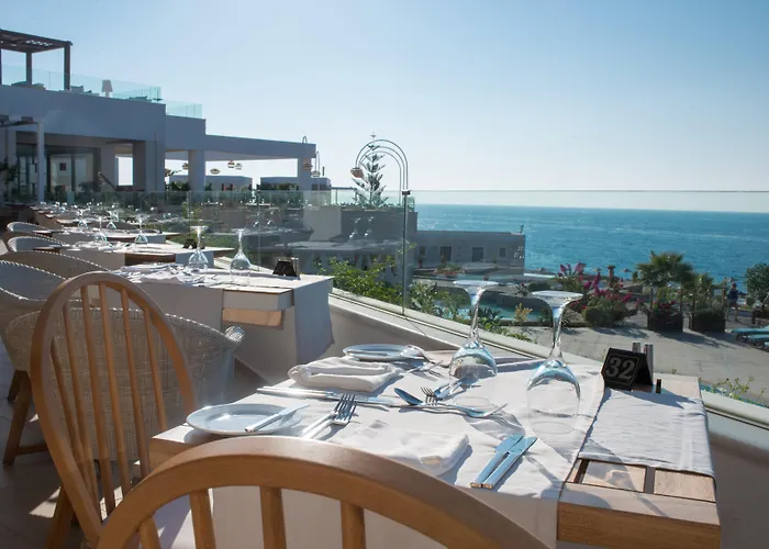 Hôtel de plage: The Royal Blue Resort & Spa Crete (Adults Only)