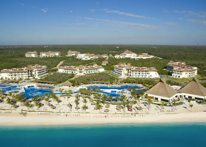 Hotel cerca del colegio: Bluebay Grand Esmeralda
