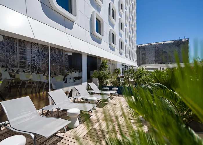 Boutique hotel only: Golden Tulip Marseille Euromed