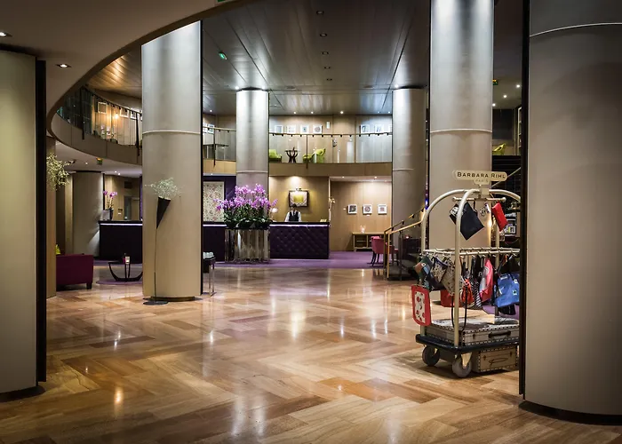 Luxury hotel only: Sofitel Strasbourg Grande Ile