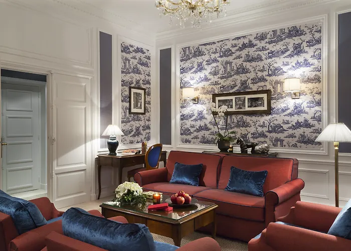 Luxury hotel only: Hotel Barriere Le Normandy