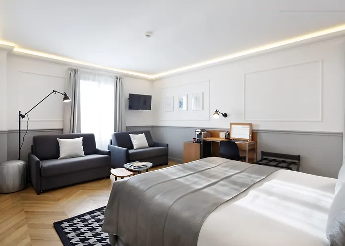 Hotel Petit Lafayette