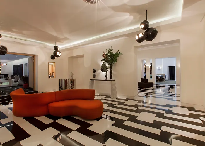 Hotel Marignan Champs-Elysees