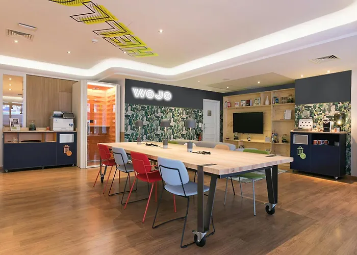  Ibis Paris Montmartre 18ème