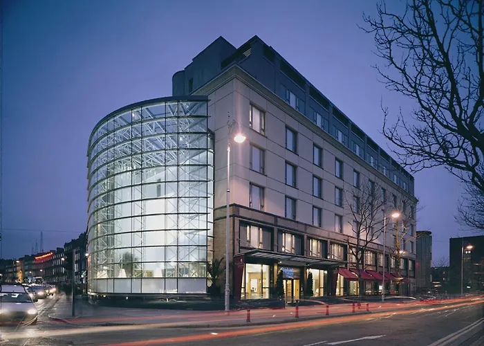 5 star hotels Green