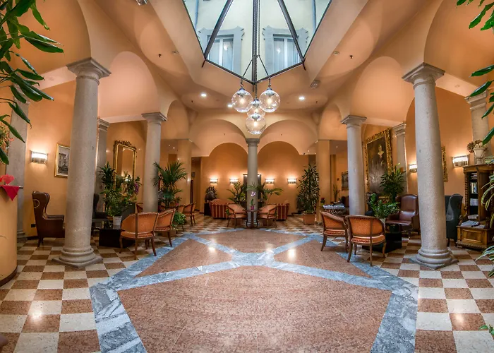 Hotel all'aeroporto: Hotel Regina