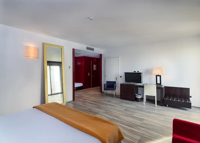 Hotel con tennis: Grand Hotel Tiziano E Dei Congressi