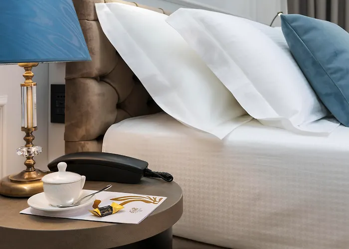 Resort: Hotel La Ville Rome