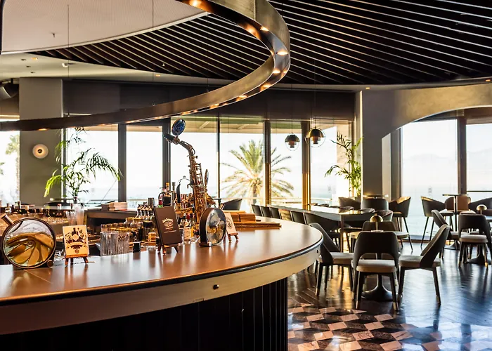 Hotel céntrico: Akra Antalya