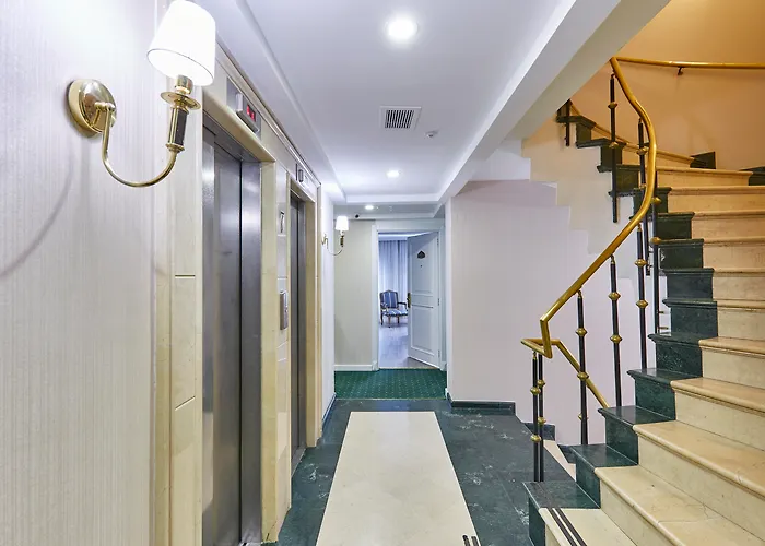 Seres Hotel Old City