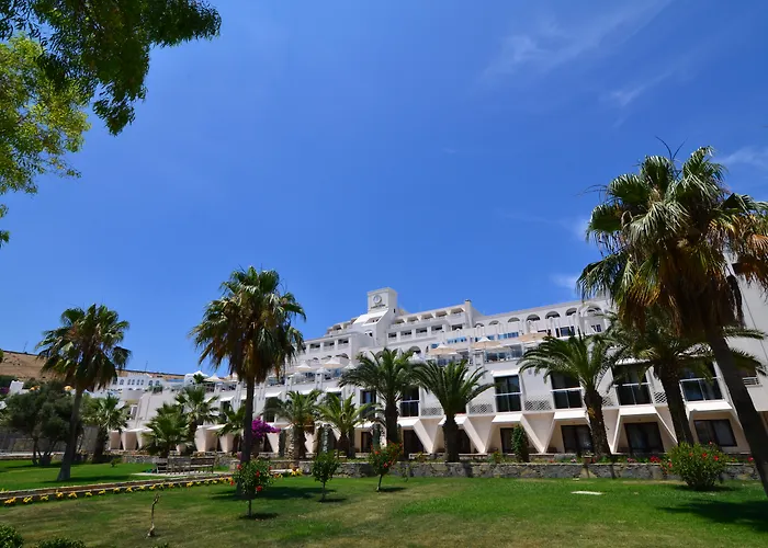 Azka Otel
