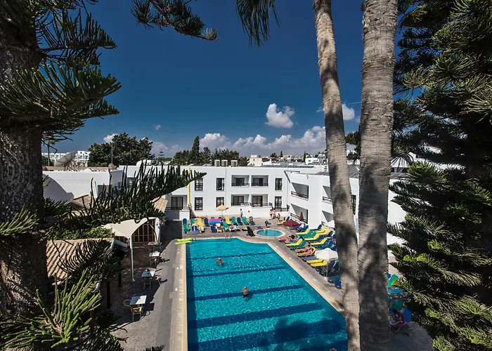 Anthea Hotel Apartments