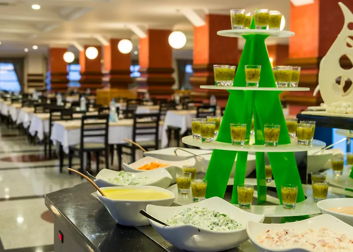 Jacuzzi-Hotel: Grand Pasa Hotel